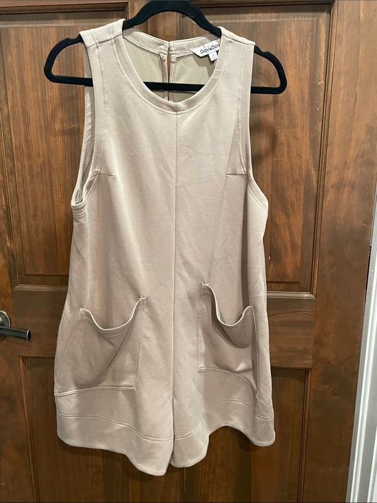 DAVI & DANI Pants - Davi & Dani Sleeveless Shift Romper in Tan NWOT